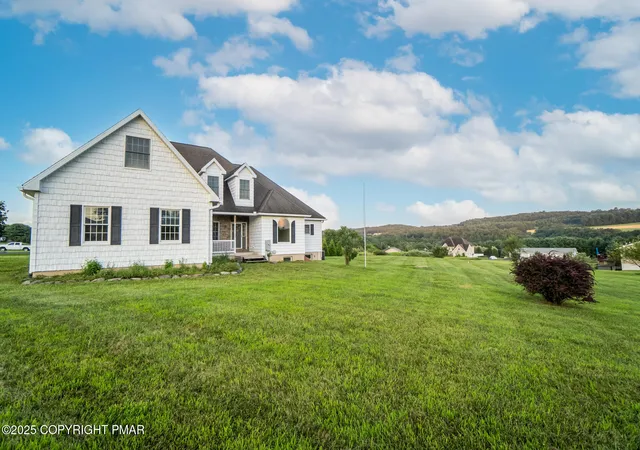 Photo 3 of Single Family Residence at 125 Hillview Rd, Kunkletown, PA 18058 | MLS# PM-134392 | | Sold on 2026-03-03