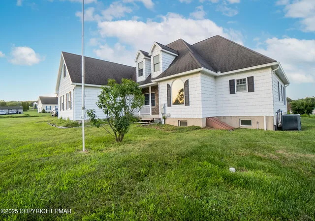 Photo 5 of Single Family Residence at 125 Hillview Rd, Kunkletown, PA 18058 | MLS# PM-134392 | | Sold on 2026-03-03