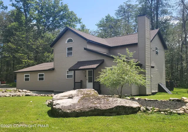 Photo 2 of Single family home for sale at 9268 Horn Owl Ln, Tobyhanna, PA 18466 | MLS# PM-134526 | Listing updated on 2025-09-15