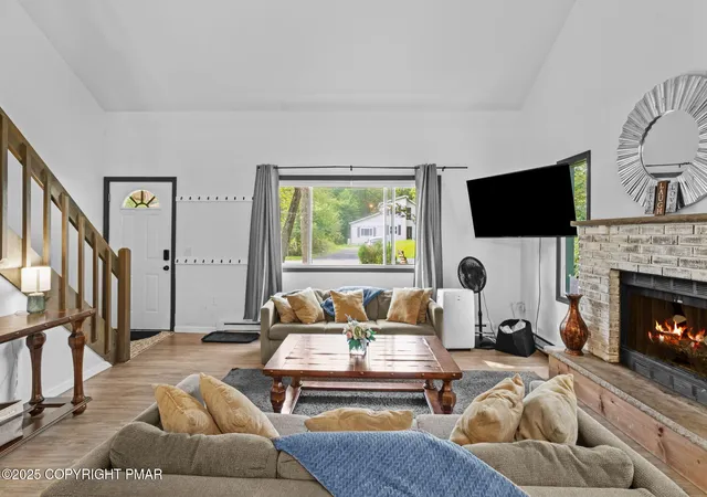 Photo 3 of Single family home for sale at 326 Coach Rd, Tobyhanna, PA 18466 | MLS# PM-134659 | Listing updated on 2025-08-08