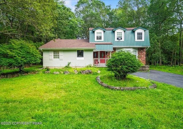 Photo 42 of Single family home for sale at 2102 Woodland Ct, Pocono Summit, PA 18346 | MLS# PM-134642 | Listing updated on 2025-10-30