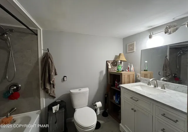 Photo 18 of Single family home for sale at 300 Silver Valley Rd, Saylorsburg, PA 18353 | MLS# PM-134652 | Listing updated on 2025-08-08