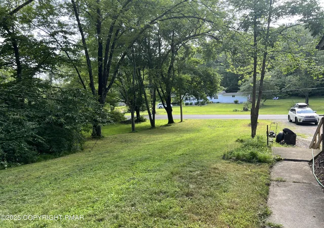 Photo 2 of Single family home for sale at 300 Silver Valley Rd, Saylorsburg, PA 18353 | MLS# PM-134652 | Listing updated on 2025-08-08
