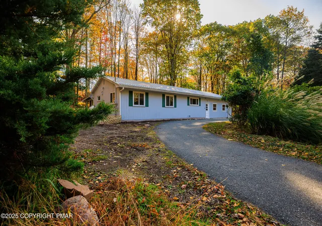 Homes for sale in White Haven, PA | 4183 Paper Birch Ln, White Haven, PA 18661 | MLS# PM-134845