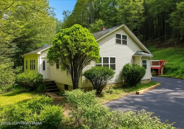 Photo 1 of Single family home for sale at 172 Evergreen Holw Rd, Effort, PA 18330 | MLS# PM-134889 | Listing updated on 2025-10-26