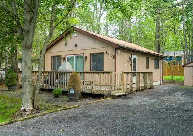 Photo 1 of Single family home for sale at 8417 Porcupine Dr, Tobyhanna, PA 18466 | MLS# PM-134947 | Listing updated on 2025-12-10