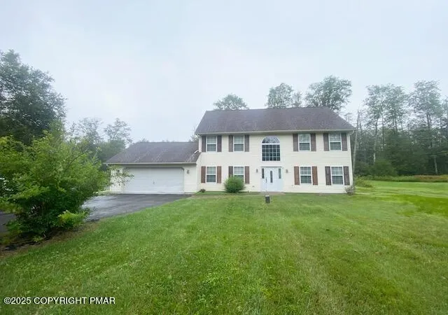 Photo 1 of Single family home for sale at 122 Cranberry Dr, Blakeslee, PA 18610 | MLS# PM-134997 | Listing updated on 2025-10-29