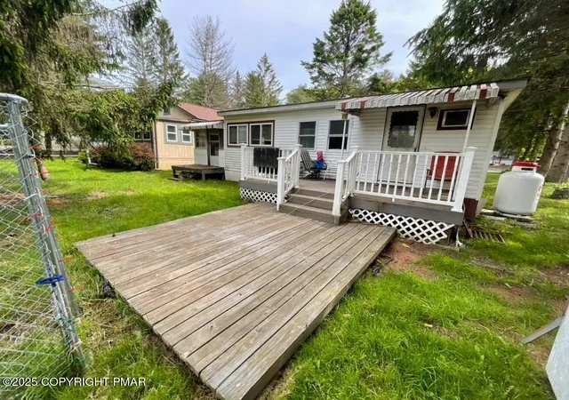 Photo 2 of Single family home for sale at 321 Campstead Cir, Blakeslee, PA 18610 | MLS# PM-135107 | Listing updated on 2025-08-25