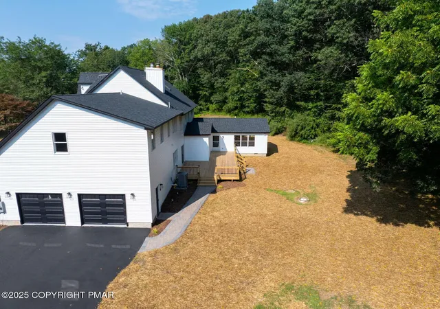 4th image of 128 Manor Dr, East Stroudsburg, PA 18301 | MLS# PM-135109