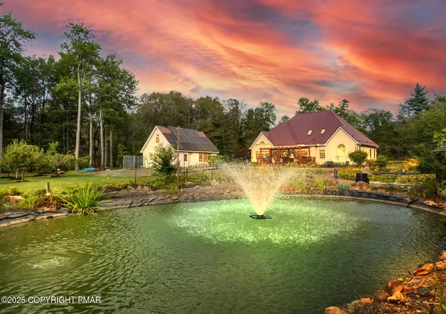 3rd image of 328 High Country Dr, Blakeslee, PA 18610 | MLS# PM-135157