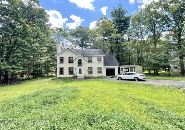 Photo 2 of Sale Pending at 2231 White Oak Dr Dr, East Stroudsburg, PA 18301 | MLS# PM-135224 | Listing updated on 2025-09-05