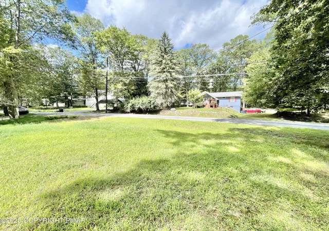 Photo 4 of Sale Pending at 2231 White Oak Dr Dr, East Stroudsburg, PA 18301 | MLS# PM-135224 | Listing updated on 2025-09-05