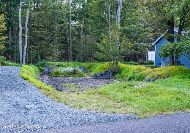 Photo 2 of Sale Pending at 1523 Black Birch Way, Tobyhanna, PA 18466 | MLS# PM-135226 | Listing updated on 2026-03-11