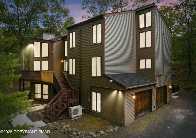 2nd image of 1342 Kensington Dr, East Stroudsburg, PA 18301 | MLS# PM-135450