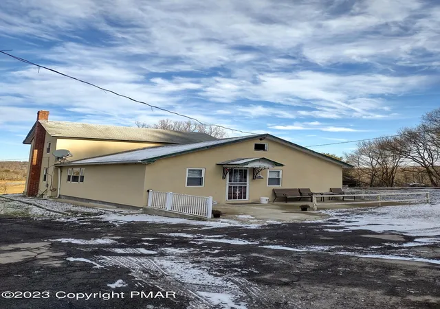 Photo 3 of House for sale at 67 E Sterling Rd, Newfoundland, PA 18445 | MLS# PM-135344 | Listing updated on 2025-12-02