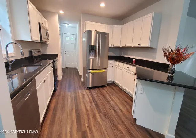 Photo 5 of Single family home for sale at 1708 Horizon Dr, Greentown, PA 18426 | MLS# PM-135393 | Listing updated on 2026-07-29