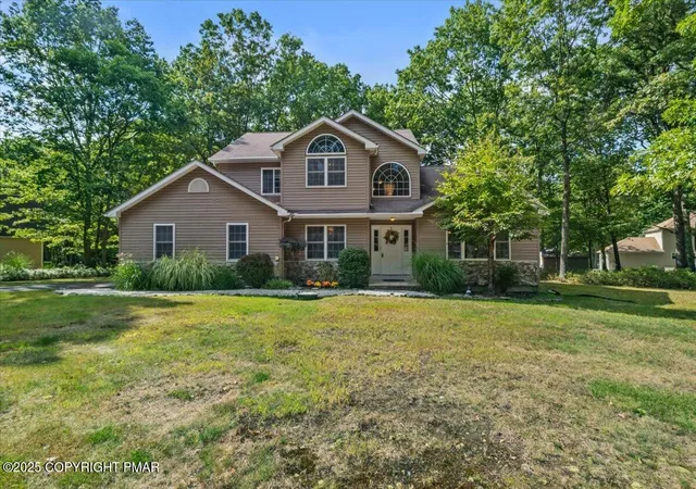 Photo 1 of Single Family Residence at 604 Bombur Ln, Tamiment, PA 18371 | MLS# PM-135557 | | Sold on 2026-03-20