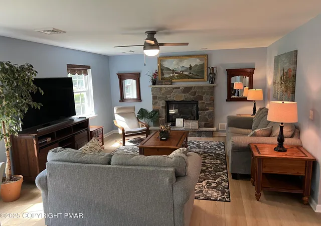 Photo 2 of Single family home for sale at 3222 Beech Ridge Dr, Pocono Summit, PA 18346 | MLS# PM-135634 | Listing updated on 2025-09-29