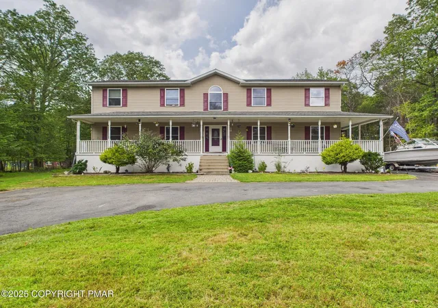 Photo 1 of Single family home for sale at 218 Spruce Run Dr, Dingmans Ferry, PA 18328 | MLS# PM-135846 | Listing updated on 2025-12-17