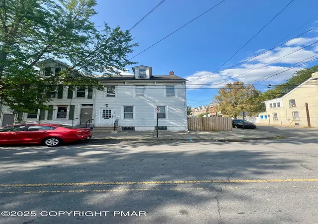 2nd image of 623 W Allen St, Allentown, PA 18102 | MLS# PM-135663