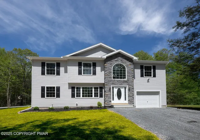 Photo 2 of Single family home for sale at 2127 Titania Rd, Tobyhanna, PA 18466 | MLS# PM-135941 | Listing updated on 2025-10-04