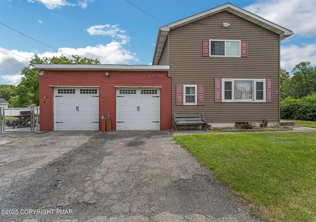 Photo 2 of Single family home for sale at 13 Johnsonville Rd, Bangor, PA 18013 | MLS# PM-135851 | Listing updated on 2025-09-19