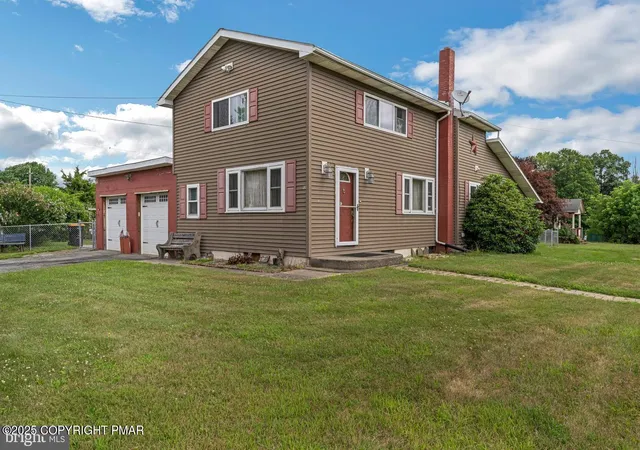 Photo 35 of Single family home for sale at 13 Johnsonville Rd, Bangor, PA 18013 | MLS# PM-135851 | Listing updated on 2025-09-19