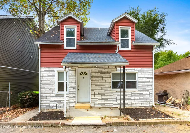 1st image of 1927 Willow Park Rd, Bethlehem, PA 18020 | MLS# PM-136065