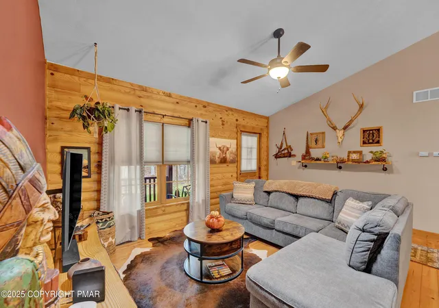 Homes for sale in Jim Thorpe, PA | 39 Martha Ln, Jim Thorpe, PA 18229 | MLS# PM-136029