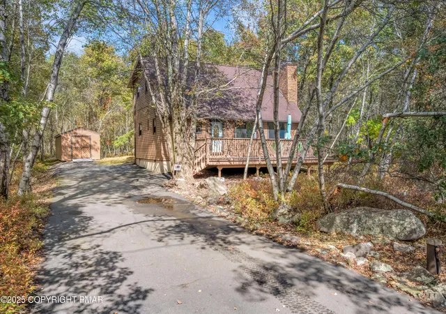 Homes for sale in Blakeslee, PA | 123 Buck Hill Rd, Blakeslee, PA 18610 | MLS# PM-136078