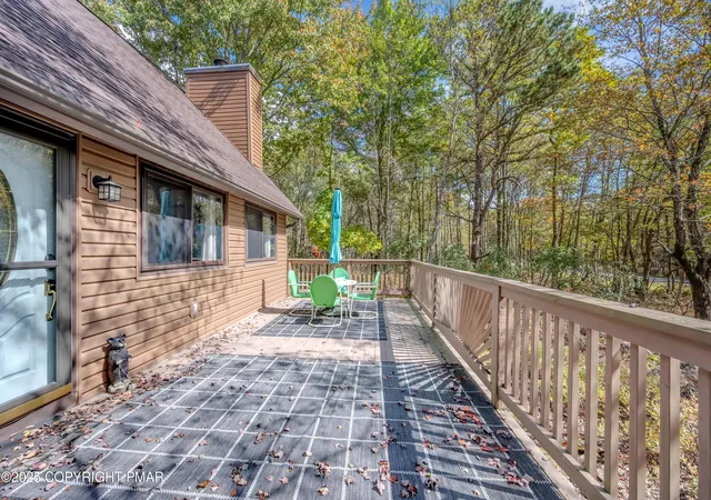 Homes for sale in Blakeslee, PA | 123 Buck Hill Rd, Blakeslee, PA 18610 | MLS# PM-136078
