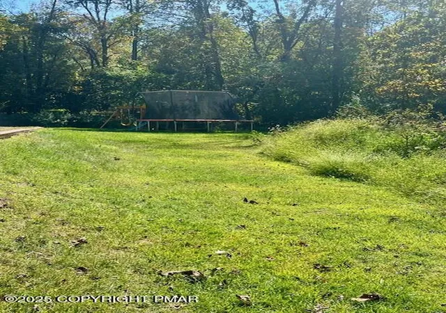 Photo 16 of Single family home for sale at 140 Louise Ln, Bartonsville, PA 18321 | MLS# PM-136131 | Listing updated on 2025-11-06