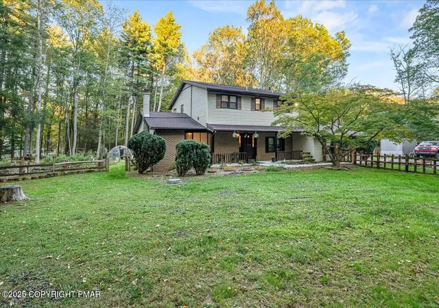 Photo 3 of Single Family Residence at 150 Longwoods Dr, Saylorsburg, PA 18353 | MLS# PM-136208 | | Sold on 2025-11-21