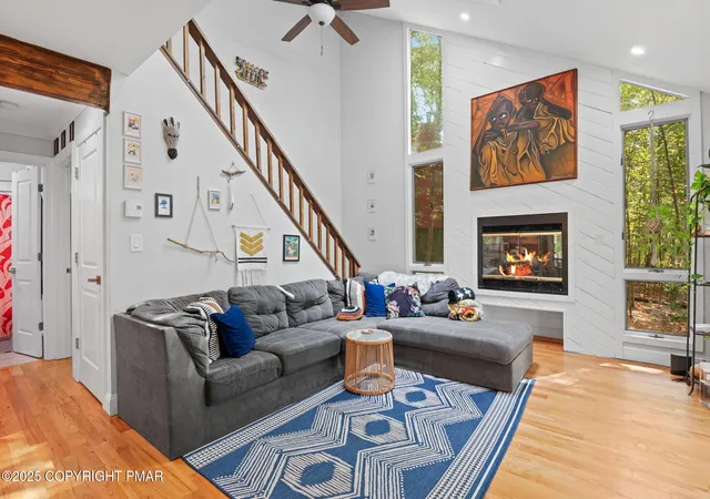 Photo 5 of Single family home for sale at 1021 Hampstead Rd, Bushkill, PA 18324 | MLS# PM-136225 | Listing updated on 2025-10-03