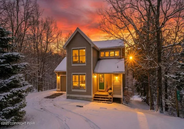 Photo 1 of Single Family Residence at 182 Upper Deer Valley Rd, Tannersville, PA 18372 | MLS# PM-136440 | | Sold on 2026-04-17