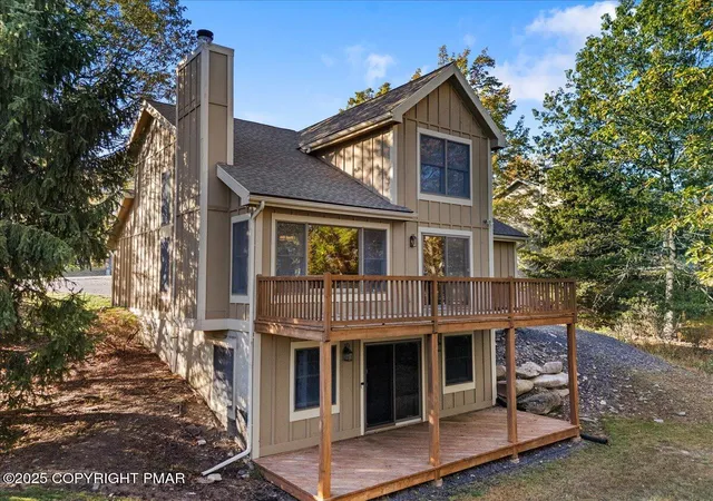 Photo 3 of Single Family Residence at 182 Upper Deer Valley Rd, Tannersville, PA 18372 | MLS# PM-136440 | | Sold on 2026-04-17