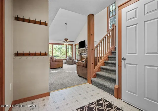 Photo 5 of Single Family Residence at 182 Upper Deer Valley Rd, Tannersville, PA 18372 | MLS# PM-136440 | | Sold on 2026-04-17