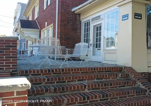 Photo 2 of Single family home for sale at 6 East Ave, Mount Carmel, PA 17851 | MLS# PM-136333 | Listing updated on 2025-12-09