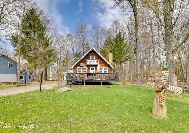 Photo 2 of Single family home for sale at 2158 Tuscarora Dr, Pocono Lake, PA 18347 | MLS# PM-136555 | Listing updated on 2026-04-22