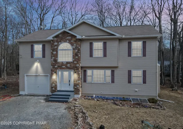 Photo 1 of Single Family Residence at 7500 Crestview Dr, Tobyhanna, PA 18466 | MLS# PM-136683 | | Sold on 2025-12-29