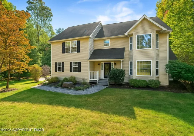 Photo 1 of Single family home for sale at 2162 Hill Rd, Effort, PA 18330 | MLS# PM-136592 | Listing updated on 2025-11-07