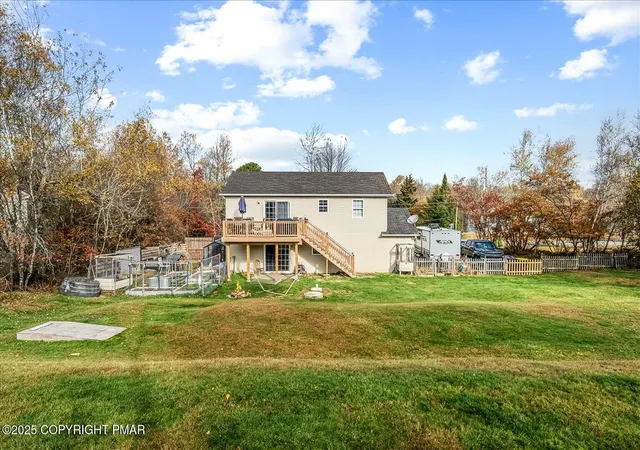 Homes for sale in Blakeslee, PA | 204 Center Dr, Blakeslee, PA 18610 | MLS# PM-136809