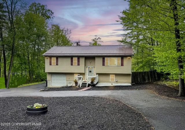 Photo 1 of Single family home for sale at 2787 Pocono Cir, Bartonsville, PA 18321 | MLS# PM-136826 | Listing updated on 2025-12-11