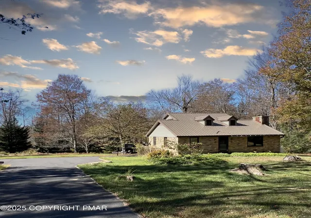 Photo 1 of Single family home for sale at 1171 Little Billy Ln, Tobyhanna, PA 18466 | MLS# PM-136919 | Listing updated on 2025-11-19
