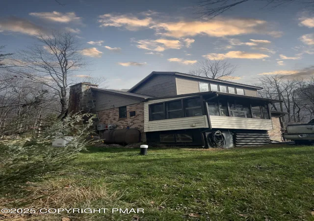 Photo 2 of Single family home for sale at 1171 Little Billy Ln, Tobyhanna, PA 18466 | MLS# PM-136919 | Listing updated on 2025-11-19