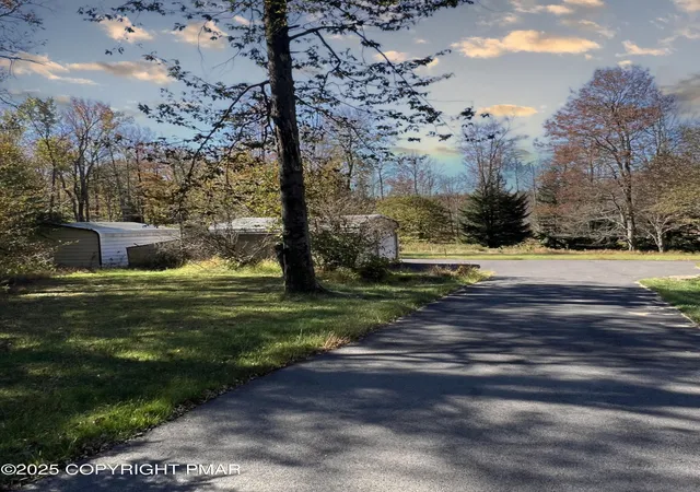 Photo 4 of Single family home for sale at 1171 Little Billy Ln, Tobyhanna, PA 18466 | MLS# PM-136919 | Listing updated on 2025-11-19