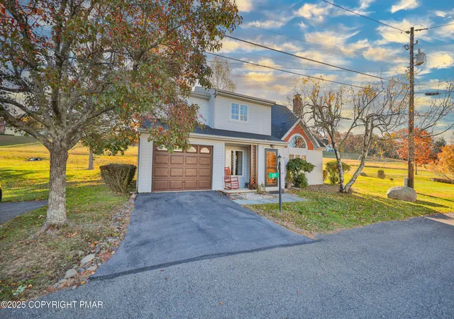 Photo 1 of Single family home for sale at 319 W Windsor Rd, Saylorsburg, PA 18353 | MLS# PM-136946 | Listing updated on 2026-01-02