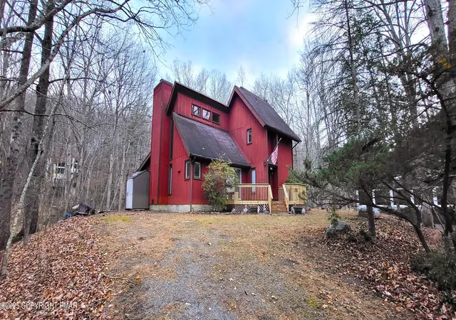 Photo 2 of Single family home for sale at 6298 Decker Rd, Bushkill, PA 18324 | MLS# PM-136977 | Listing updated on 2025-12-30