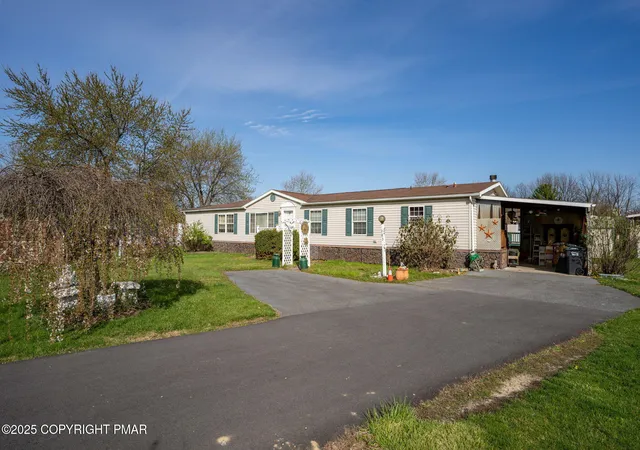 Photo 1 of Manufactured Home at 183 Greenbriar Dr S, Bath, PA 18014 | MLS# PM-137063 | | Sold on 2026-04-02