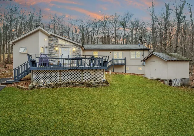 Photo 2 of Single family home for sale at 1458 Belgravia Dr, Tobyhanna, PA 18466 | MLS# PM-137041 | Listing updated on 2026-03-11